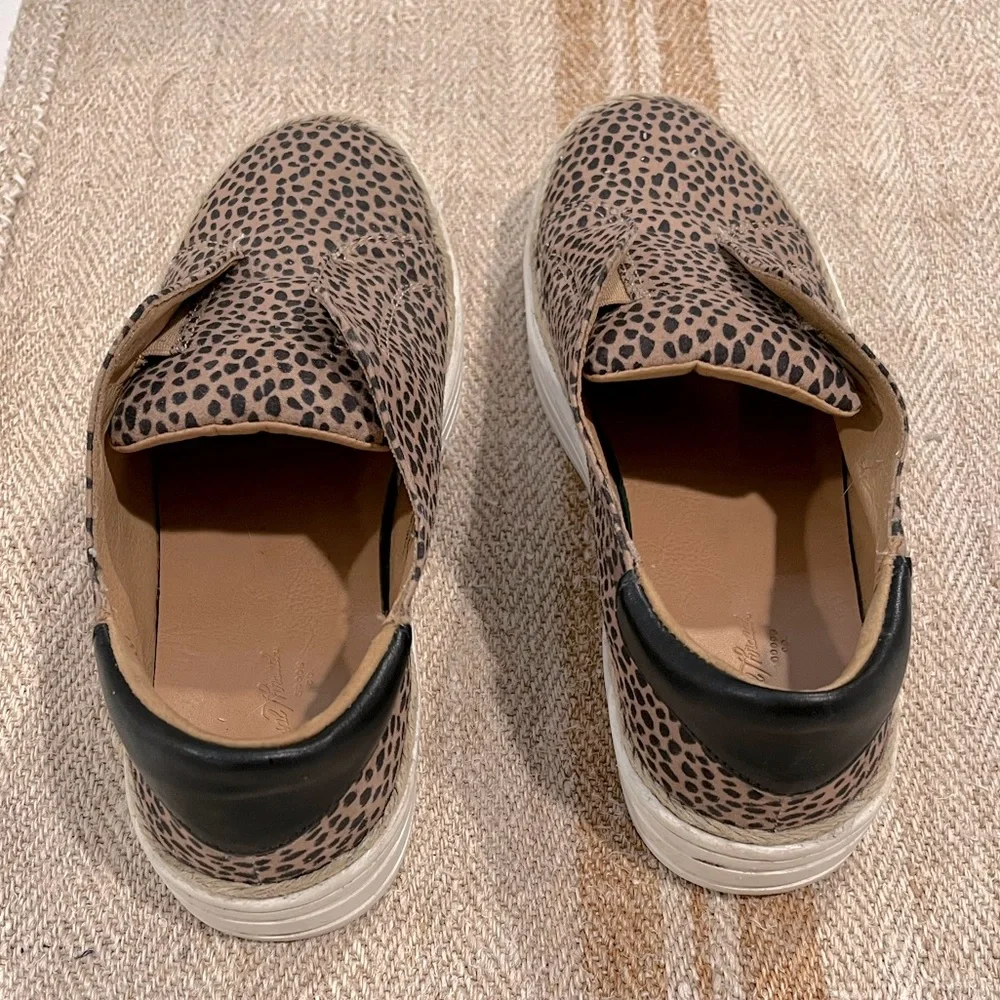 Leopard slip ons - Picture 4 of 4